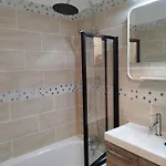 T2 Rd Jardin Grande Terrasse Coeur 2 M Clim Garage Wifi *