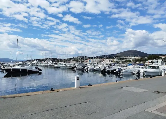 T2 Rd Jardin Grande Terrasse Coeur 2 M Clim Garage Wifi * サント・マキシム