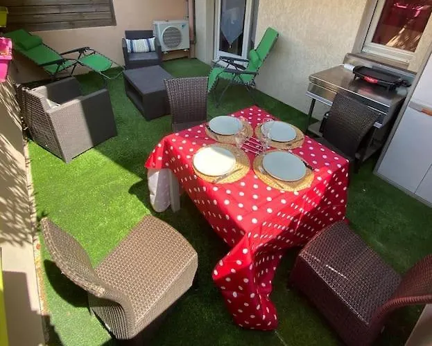 T2 Rd Jardin Grande Terrasse Coeur 2 M Clim Garage Wifi * Sainte-Maxime